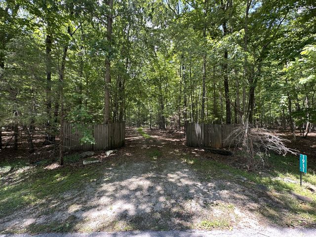 1911 Hickory Pl, Monteagle, TN 37356