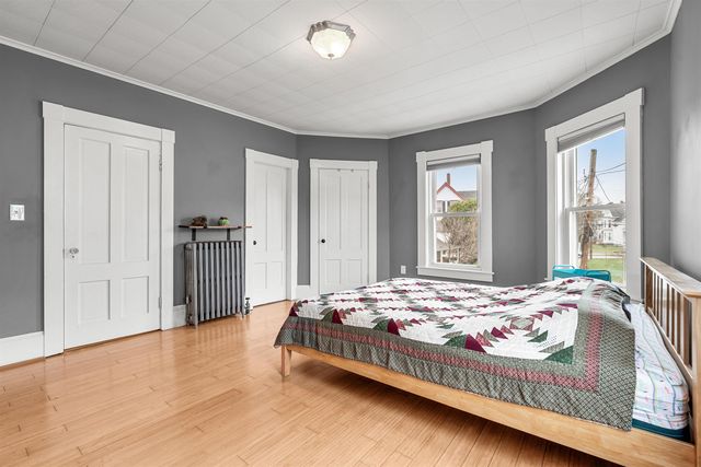 5 Arlington Avenue, Nashua, NH 03060