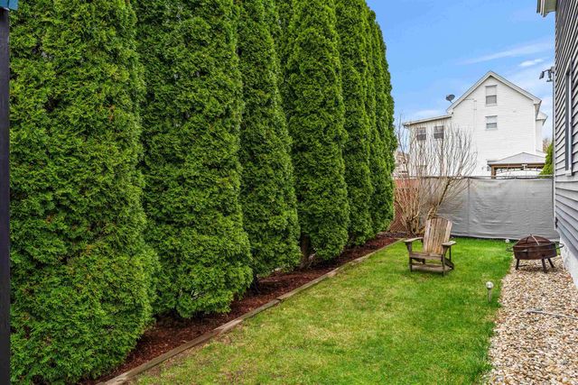 5 Arlington Avenue, Nashua, NH 03060