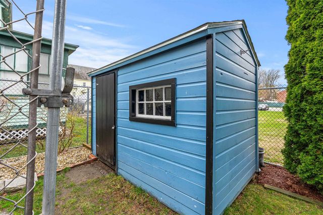 5 Arlington Avenue, Nashua, NH 03060