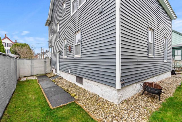 5 Arlington Avenue, Nashua, NH 03060