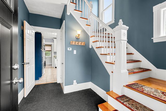 5 Arlington Avenue, Nashua, NH 03060