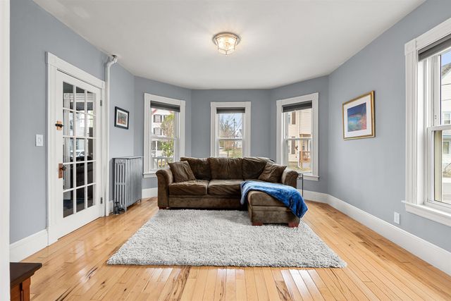 5 Arlington Avenue, Nashua, NH 03060