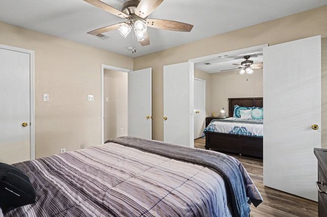 637 Oak View Court, Azle, TX 76020