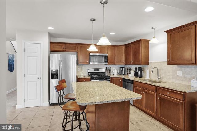 4884 MOUNT VERNON ST, Temple, PA 19560