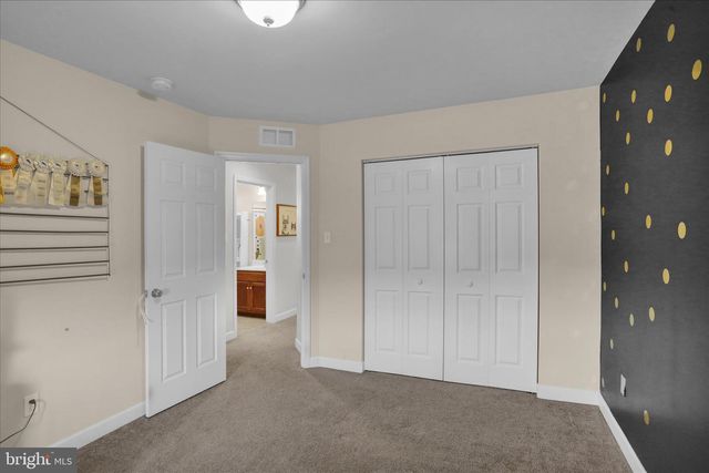 4884 MOUNT VERNON ST, Temple, PA 19560