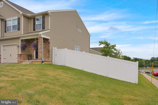 4884 MOUNT VERNON ST, Temple, PA 19560