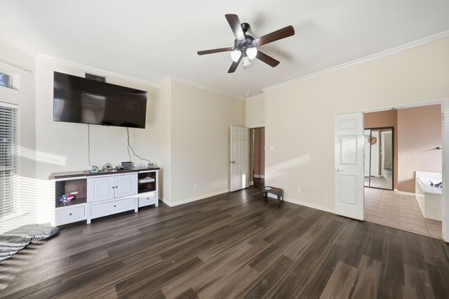 1905 Lakeway Drive, Rowlett, TX 75088