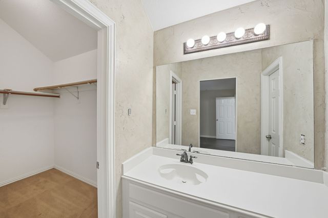1905 Lakeway Drive, Rowlett, TX 75088