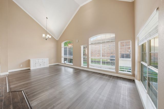 1905 Lakeway Drive, Rowlett, TX 75088