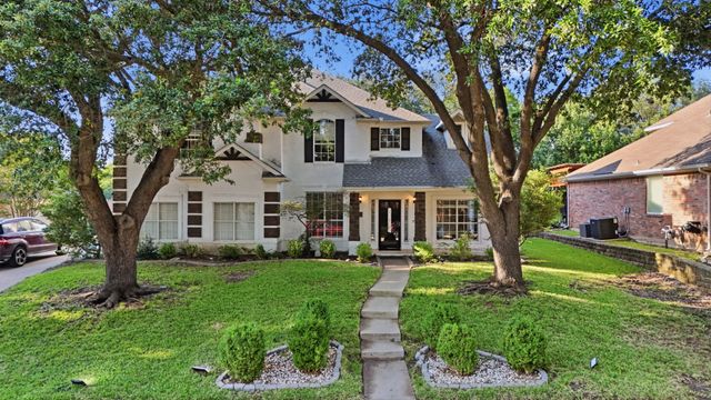 1905 Lakeway Drive, Rowlett, TX 75088