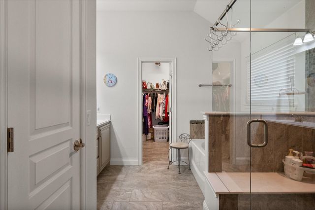 1105 Foxtail Drive, Mansfield, TX 76063