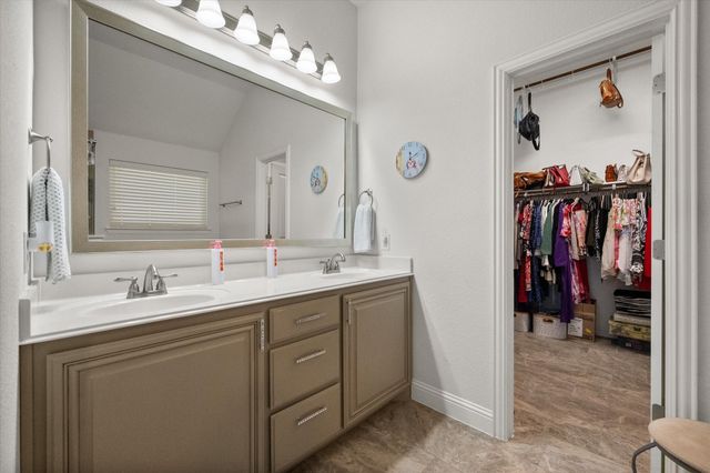 1105 Foxtail Drive, Mansfield, TX 76063