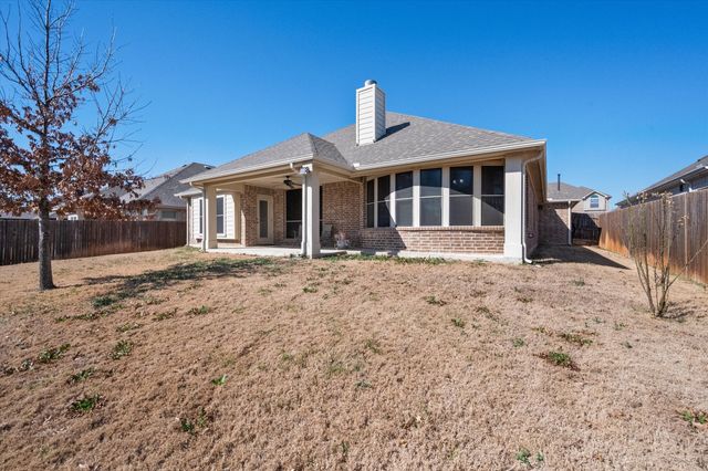 1105 Foxtail Drive, Mansfield, TX 76063