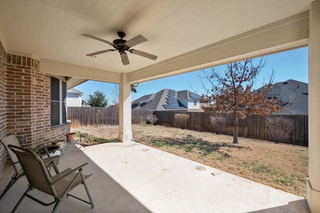 1105 Foxtail Drive, Mansfield, TX 76063
