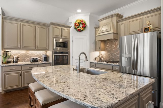 1105 Foxtail Drive, Mansfield, TX 76063