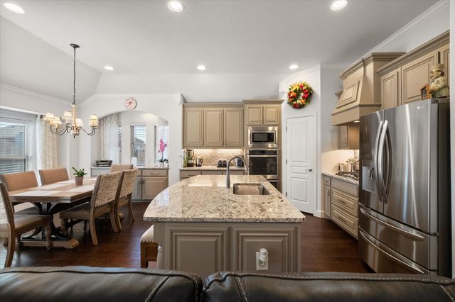 1105 Foxtail Drive, Mansfield, TX 76063