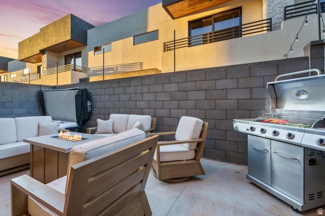 5222 W 2440 S, Hurricane, UT 84737