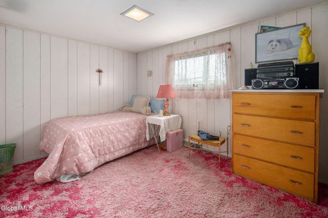 2021 Cedarlawn Avenue, Rotterdam, NY 12306