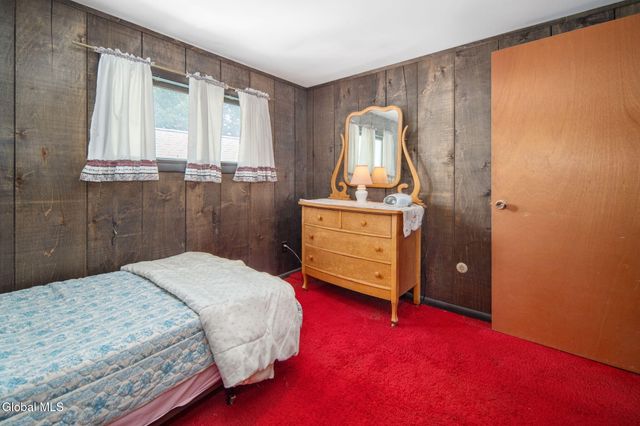 2021 Cedarlawn Avenue, Rotterdam, NY 12306