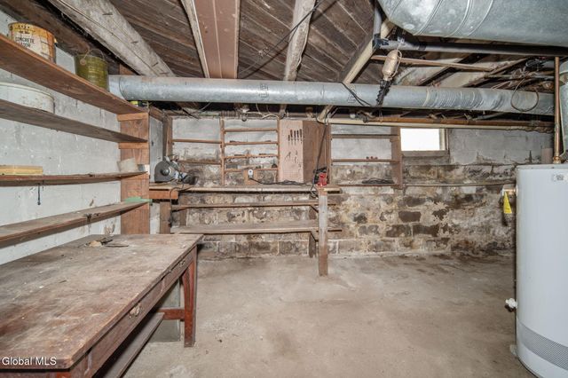 2021 Cedarlawn Avenue, Rotterdam, NY 12306