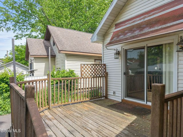 2021 Cedarlawn Avenue, Rotterdam, NY 12306