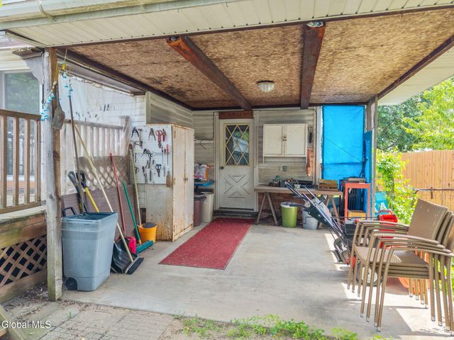 2021 Cedarlawn Avenue, Rotterdam, NY 12306