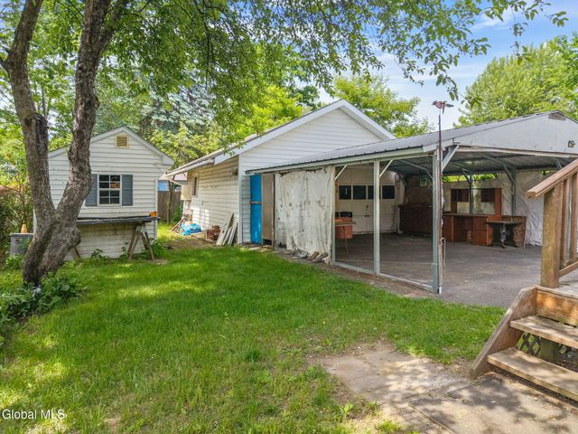 2021 Cedarlawn Avenue, Rotterdam, NY 12306