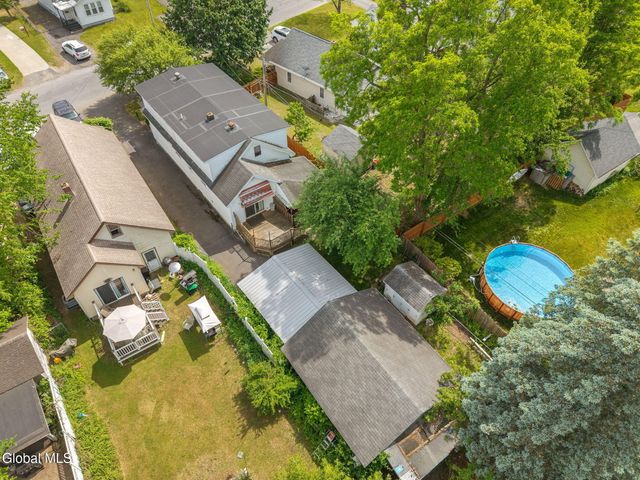 2021 Cedarlawn Avenue, Rotterdam, NY 12306