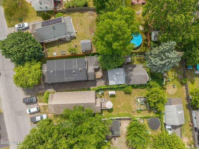 2021 Cedarlawn Avenue, Rotterdam, NY 12306
