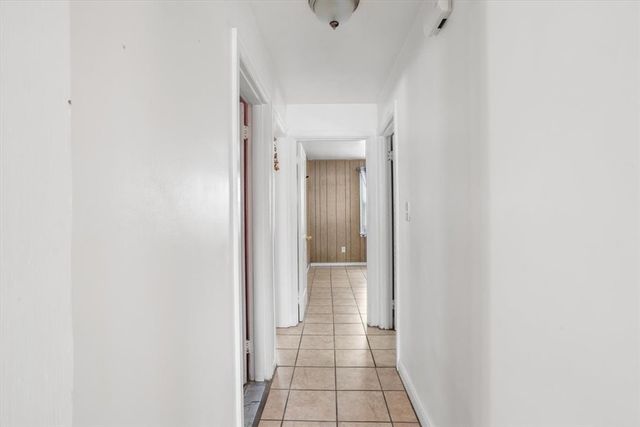 39 Clinton Street, Pawtucket, RI 02861