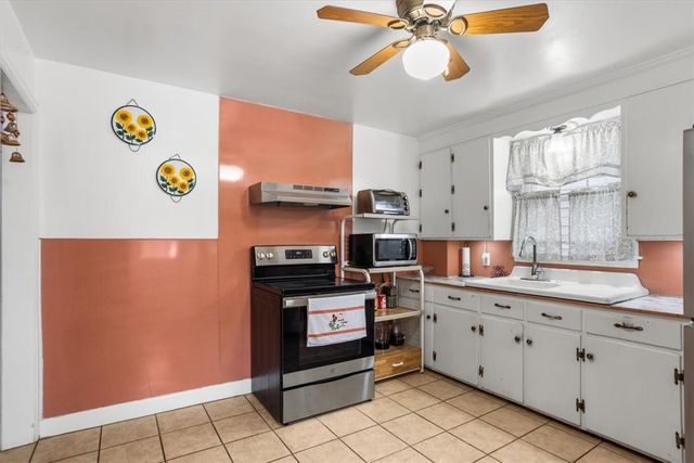 39 Clinton Street, Pawtucket, RI 02861