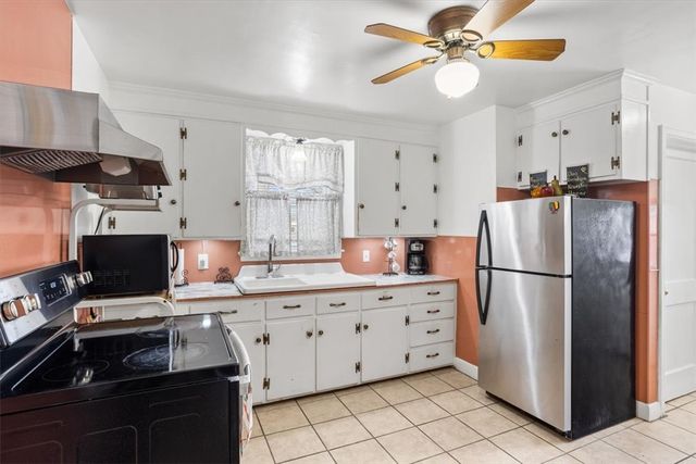 39 Clinton Street, Pawtucket, RI 02861