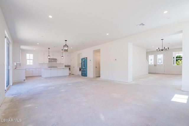 4687 Summit Avenue, Simi Valley, CA 93063