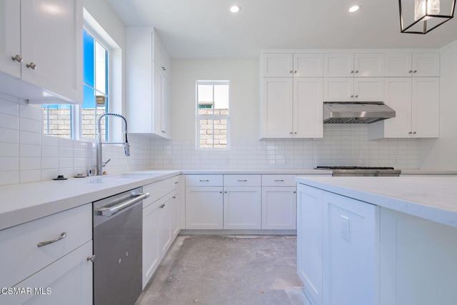 4687 Summit Avenue, Simi Valley, CA 93063