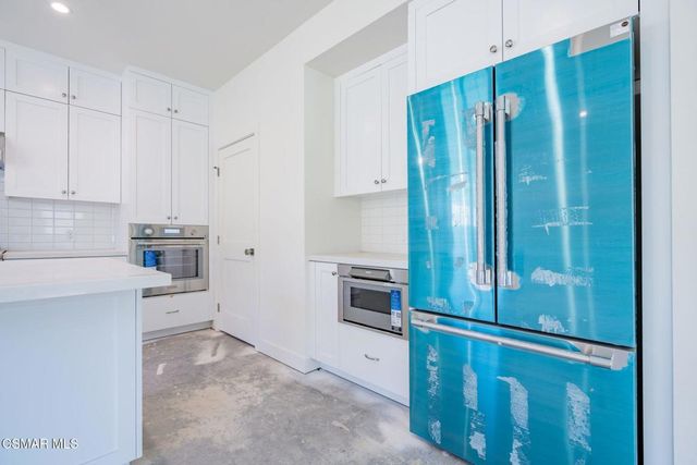 4687 Summit Avenue, Simi Valley, CA 93063