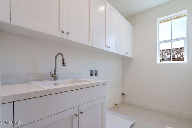 4687 Summit Avenue, Simi Valley, CA 93063