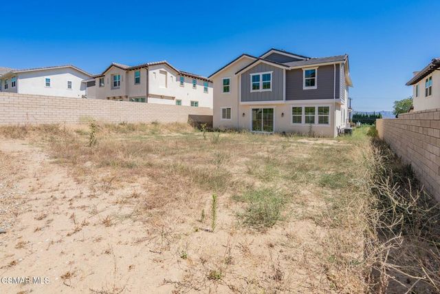 4687 Summit Avenue, Simi Valley, CA 93063