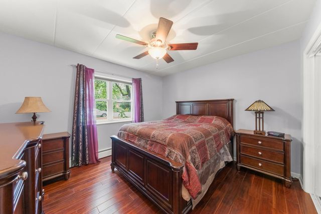 809 E Miner Street 1B, Arlington Heights, IL 60004