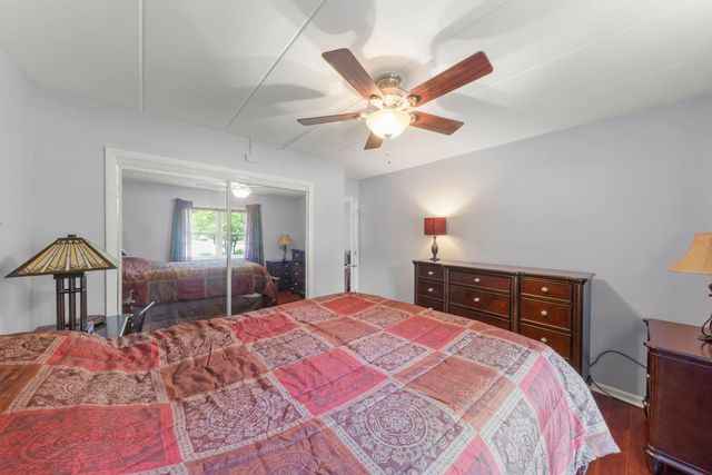 809 E Miner Street 1B, Arlington Heights, IL 60004