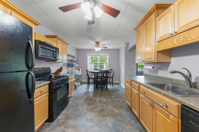 809 E Miner Street 1B, Arlington Heights, IL 60004
