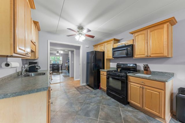 809 E Miner Street 1B, Arlington Heights, IL 60004