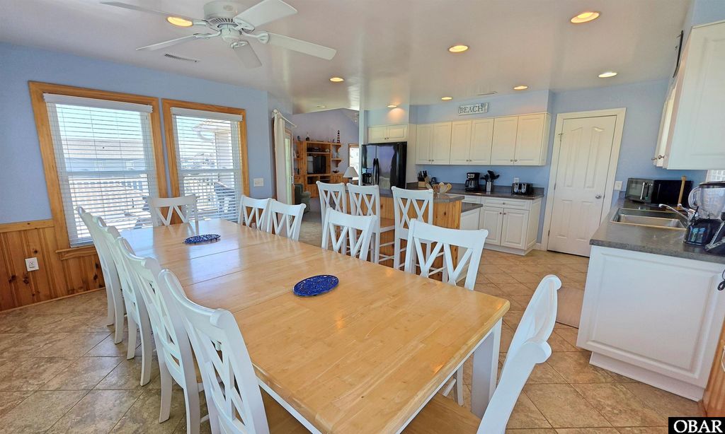 Image 14 of property listing at 1313 S Memorial Boulevard Lot 10, Kill Devil Hills, NC 27948