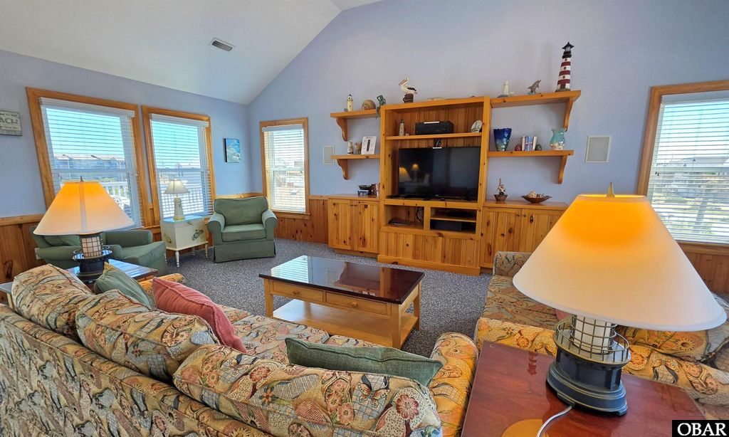 Image 6 of property listing at 1313 S Memorial Boulevard Lot 10, Kill Devil Hills, NC 27948
