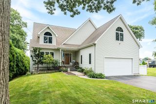 7 Windward Way, Waterford, CT 06385