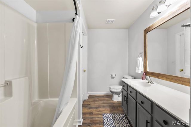 7100 Spring Creek Lane, O'fallon, MO 63368