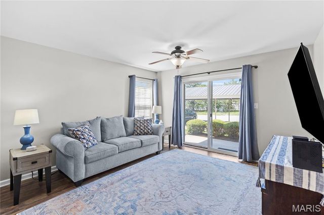 7100 Spring Creek Lane, O'fallon, MO 63368