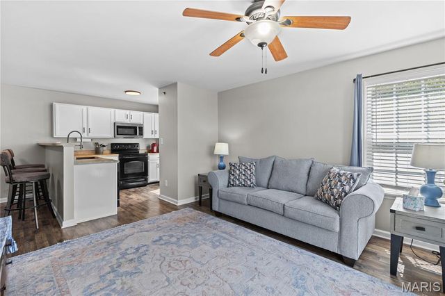 7100 Spring Creek Lane, O'fallon, MO 63368