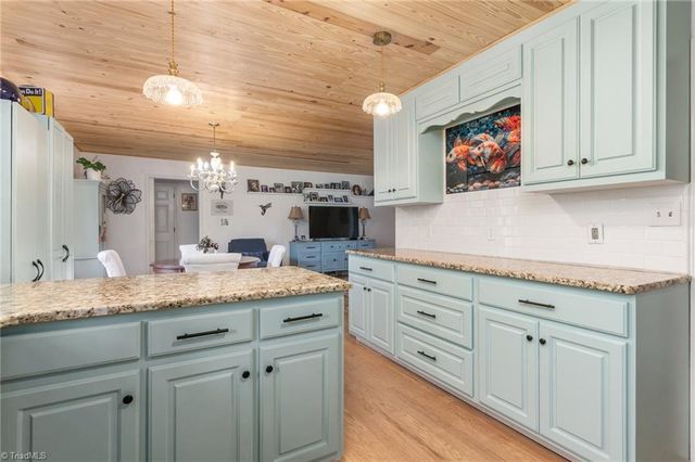 943 Maurine Drive, Asheboro, NC 27205