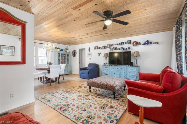 943 Maurine Drive, Asheboro, NC 27205